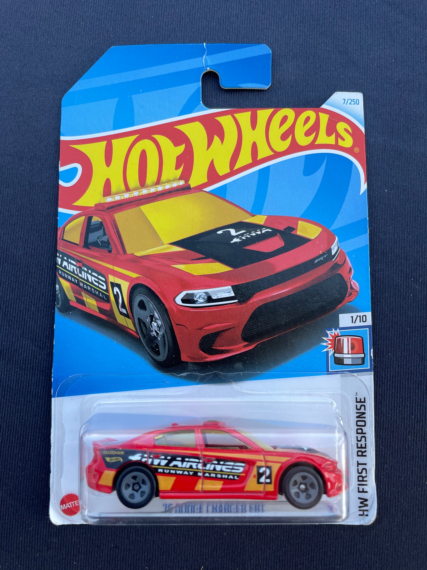 Hot Wheels ‘15 DODGE CHARGER SRT RED