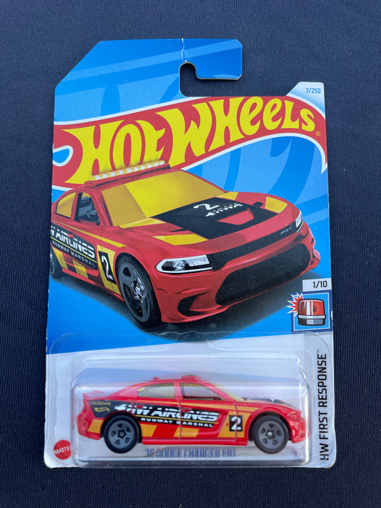 Hot Wheels ‘15 DODGE CHARGER SRT RED